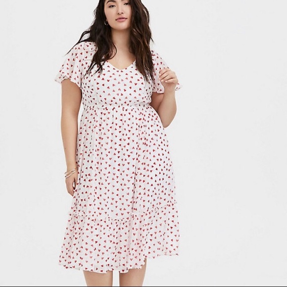 torrid Dresses & Skirts - Torrid Chiffon Heart Print MIDI dress 3X